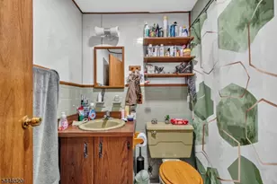 130 Rowland Ave, Clifton, NJ 07012 - Photo 19