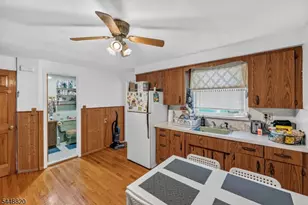 130 Rowland Ave, Clifton, NJ 07012 - Photo 5