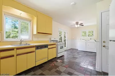 14 Ford Hill Rd, Hanover Township, NJ 07981 - Photo 9
