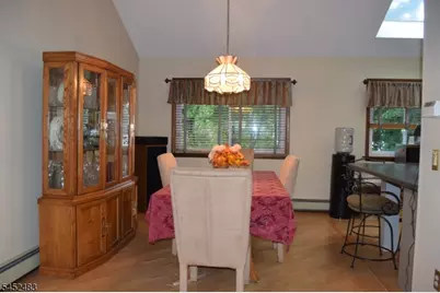 27 3rd Ave, Roseland, NJ 07068 - Photo 3