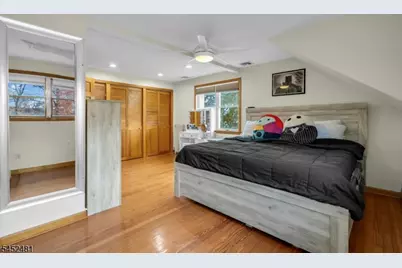 18 Belle Terre Rd, West Orange Township, NJ 07052 - Photo 5
