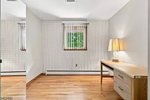 470 Blue Ridge Ave, Piscataway Township, NJ 08854 - Photo 19
