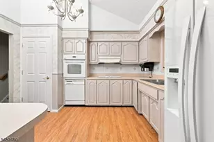 470 Blue Ridge Ave, Piscataway Township, NJ 08854 - Photo 13