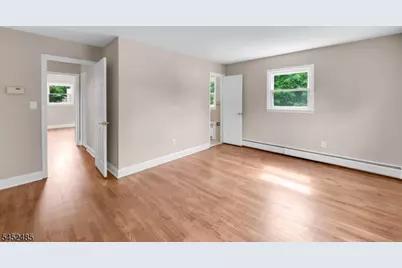 8 Cedar Ln, Roseland, NJ 07068 - Photo 25