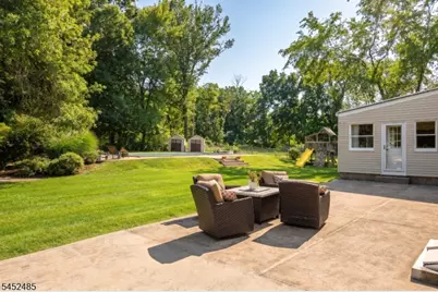 8 Cedar Ln, Roseland, NJ 07068 - Photo 7