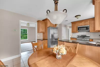 8 Cedar Ln, Roseland, NJ 07068 - Photo 15