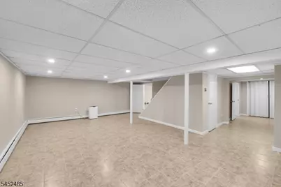 8 Cedar Ln, Roseland, NJ 07068 - Photo 35