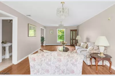 8 Cedar Ln, Roseland, NJ 07068 - Photo 21