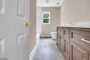 8 Cedar Ln, Roseland, NJ 07068 - Photo 33