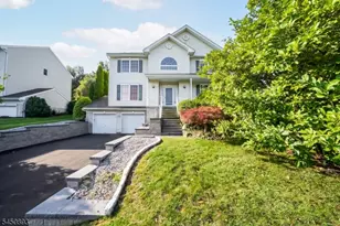 5 Pegasus Pl, Washington Township, NJ 07840 - Photo 1