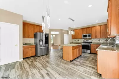 5 Pegasus Pl, Washington Township, NJ 07840 - Photo 5