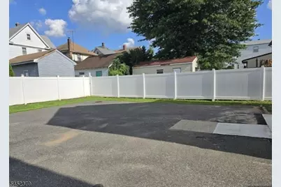 125 Dalton St, Roselle Park, NJ 07204 - Photo 27