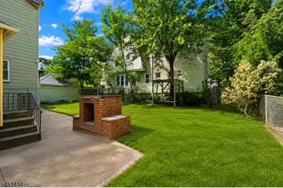 239 17th Ave, Paterson, NJ 07504 - Photo 29