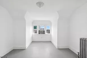 239 17th Ave, Paterson, NJ 07504 - Photo 23