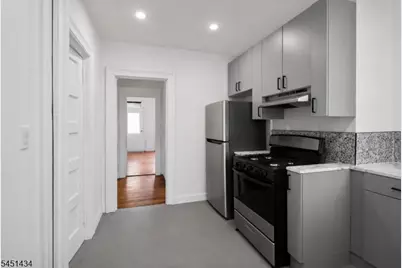 239 17th Ave, Paterson, NJ 07504 - Photo 5