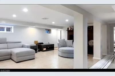 33 Johnson Ave, Teaneck Township, NJ 07666 - Photo 5