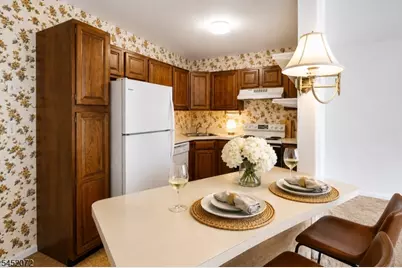 79 Carriage Ln, Sparta Township, NJ 07871 - Photo 3