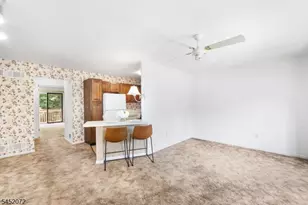 79 Carriage Ln, Sparta Township, NJ 07871 - Photo 11