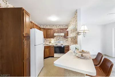79 Carriage Ln, Sparta Township, NJ 07871 - Photo 5