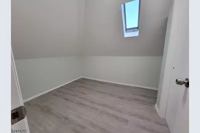 141 Mahar Ave, Clifton, NJ 07011 - Photo 7