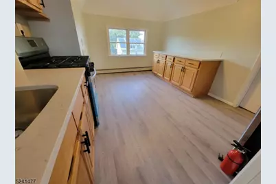 141 Mahar Ave, Clifton, NJ 07011 - Photo 5