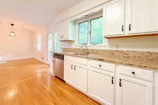 8 Magnolia Ct, Madison, NJ 07940 - Photo 3