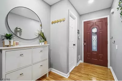 424 Tall Oak Ln, Hillsborough Township, NJ 08844 - Photo 3