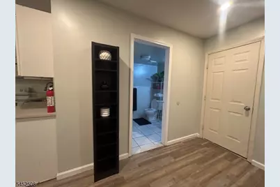 15 Seymour Ave #1B, Newark, NJ 07108 - Photo 5