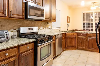 19 Bayard Rd, Franklin Township, NJ 08873 - Photo 9