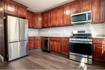 126 Wade St, Jersey City, NJ 07305 - Photo 13