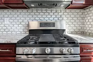 126 Wade St, Jersey City, NJ 07305 - Photo 13