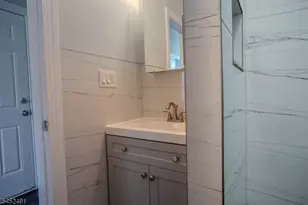 126 Wade St, Jersey City, NJ 07305 - Photo 21