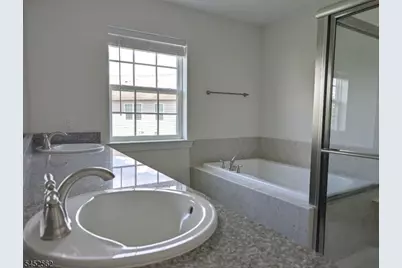68 Autumn Ln, Montgomery Township, NJ 08558 - Photo 7