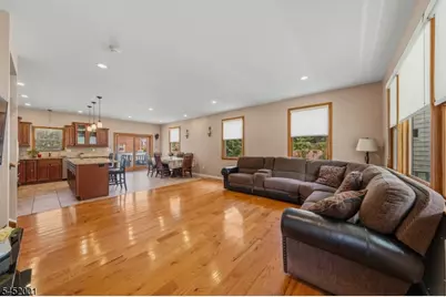 2416 Hulick Pl, Rahway, NJ 07065 - Photo 3