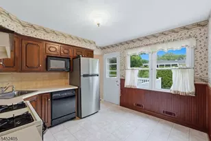 111 Primrose Dr, New Providence, NJ 07974 - Photo 13