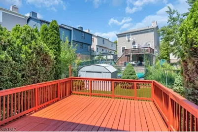 81 Crane St, Newark, NJ 07104 - Photo 23