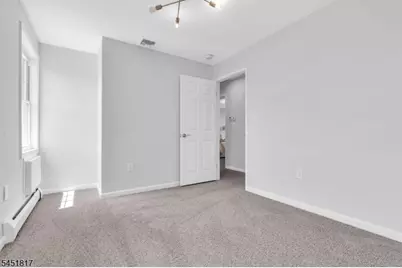 81 Crane St, Newark, NJ 07104 - Photo 19