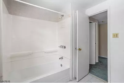 74 Country Club Rd, Willingboro Twp., NJ 08046 - Photo 31