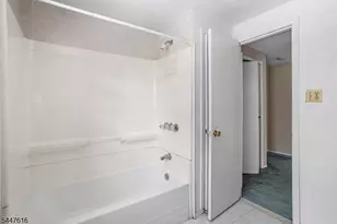 74 Country Club Rd, Willingboro Twp., NJ 08046 - Photo 31