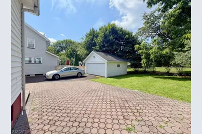 106 Walker Rd, West Orange Township, NJ 07052 - Photo 9