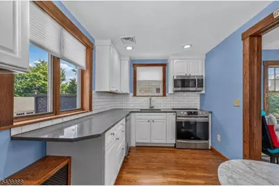31 Frederick St, Morristown, NJ 07960 - Photo 13