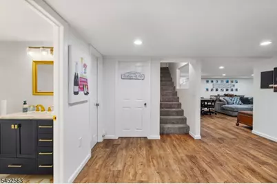 1019 Brown Rd, Bridgewater, NJ 08807 - Photo 17