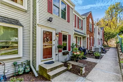2 Colonial Ct, High Bridge, NJ 08829 - Photo 1
