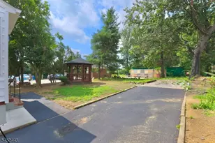 2071 State Route 35, Sayreville, NJ 08879 - Photo 33