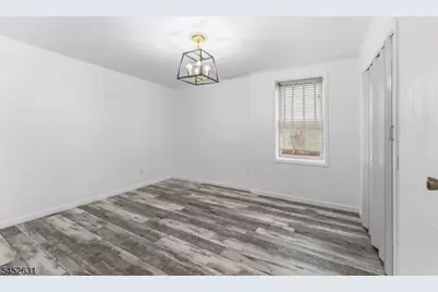 28 Butler St, Clifton, NJ 07011 - Photo 7