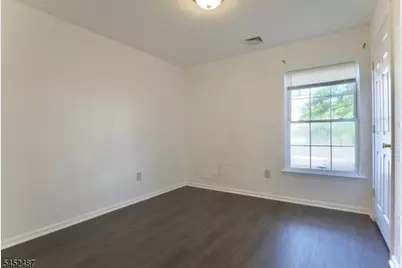 586 15th Ave, Newark, NJ 07103 - Photo 5