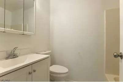 586 15th Ave, Newark, NJ 07103 - Photo 13