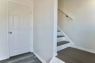 586 15th Ave, Newark, NJ 07103 - Photo 25