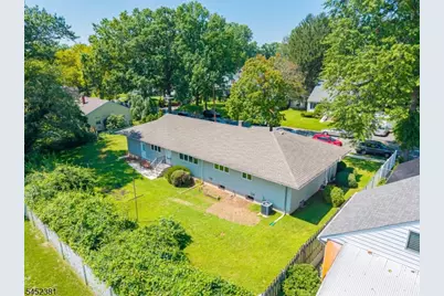 181 Princeton Ave, Rahway, NJ 07065 - Photo 27