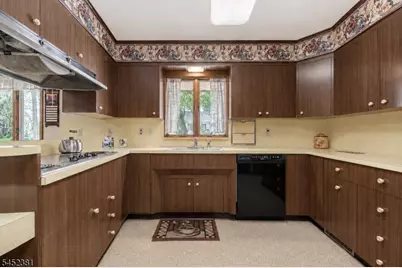 181 Princeton Ave, Rahway, NJ 07065 - Photo 9